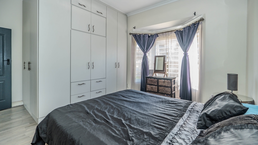 4 Bedroom Property for Sale in De Oude Spruit Western Cape